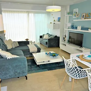 Apartment Le Dauphin Climatisation Fibre 4 Personnes, Cassis